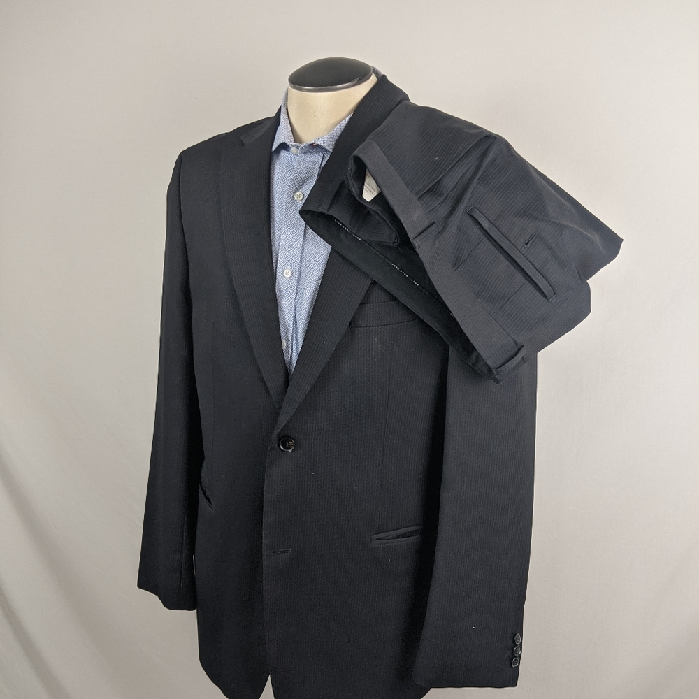 Hugo Boss 42L Pinstripe Charcoal 2 Button 2 Piece